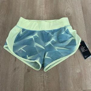 Under Armour Women’s Sports Running Short‎ Size S/M NWT